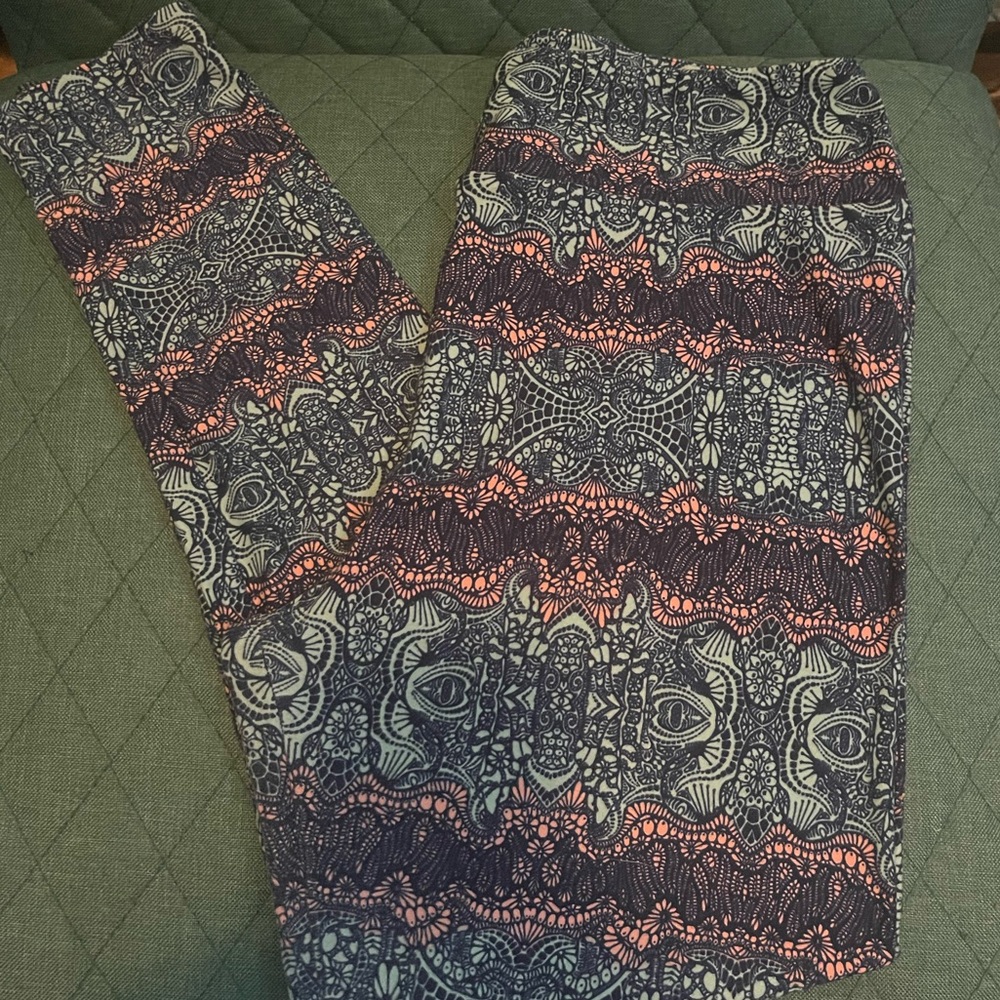 LuLaRoe Patterned Leggings with Blue and Pink Design Tall & Curvy TC